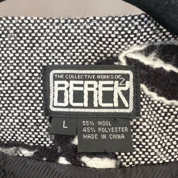 The Collective Works of Berek 2 Black/White Floral Large Jacket - Picture 4 of 4